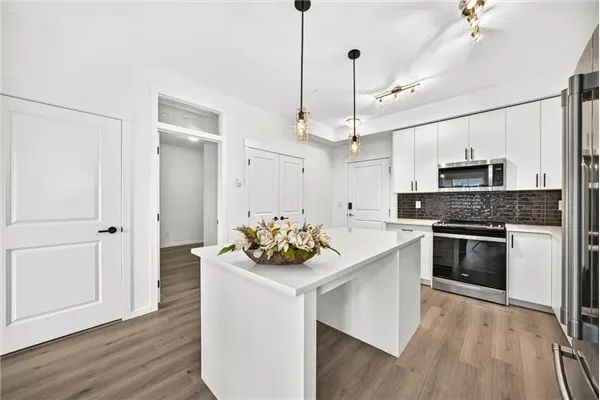 151 Legacy Main Street SE