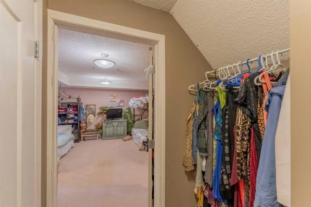827 Wilson Way #2