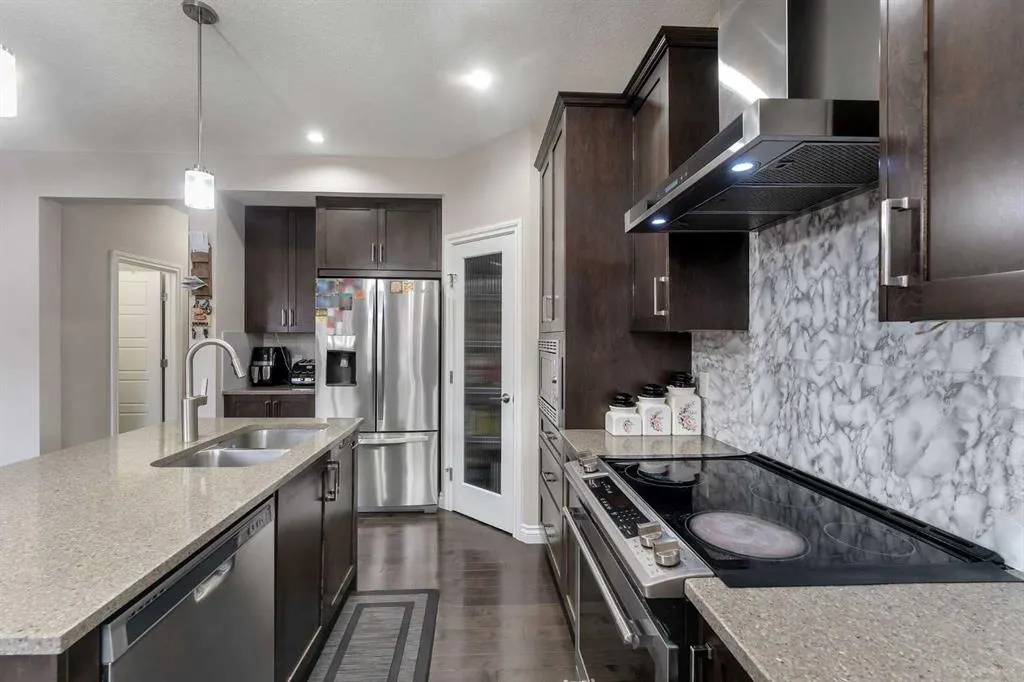 28 Saddlelake Common NE