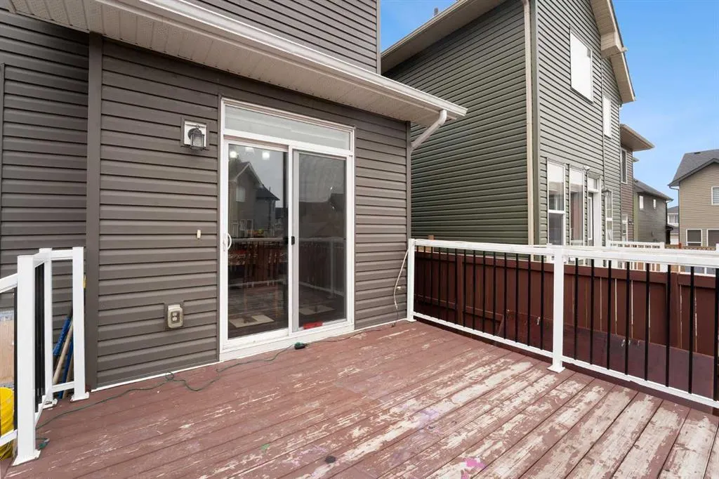 28 Saddlelake Common NE