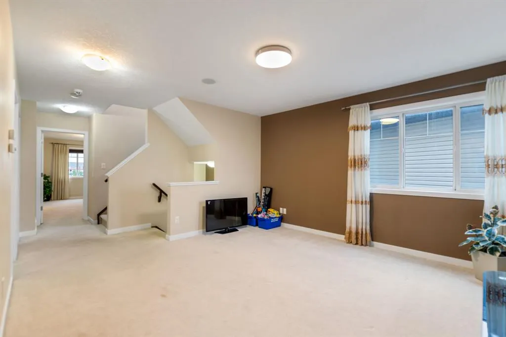 160 SKYVIEW SHORES Manor NE