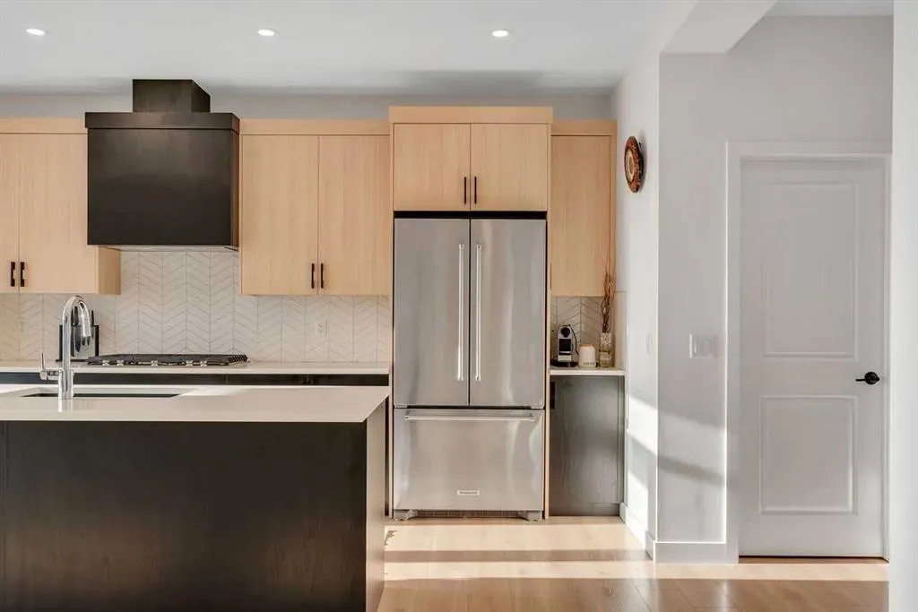 128 Precedence Hill