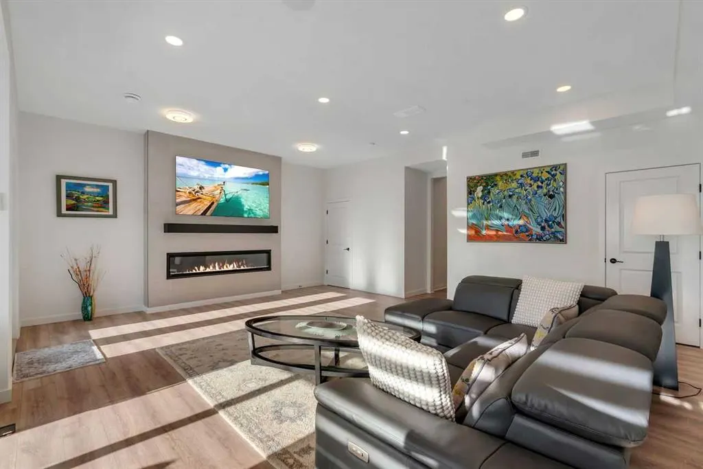 128 Precedence Hill