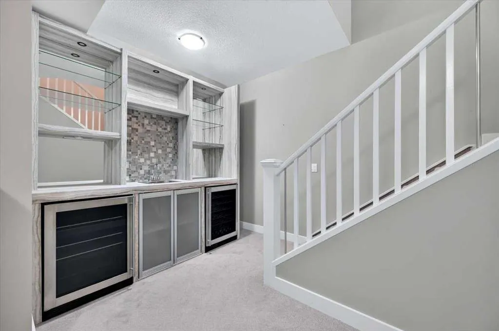 159 Cooperstown Lane SW