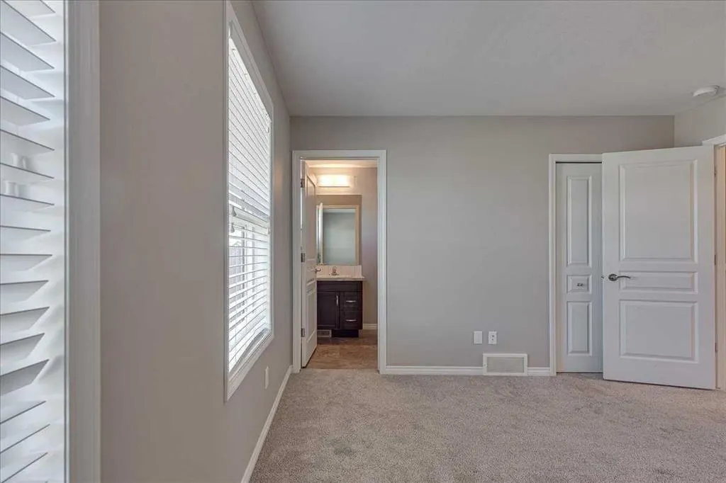 17 Hawthorn Place