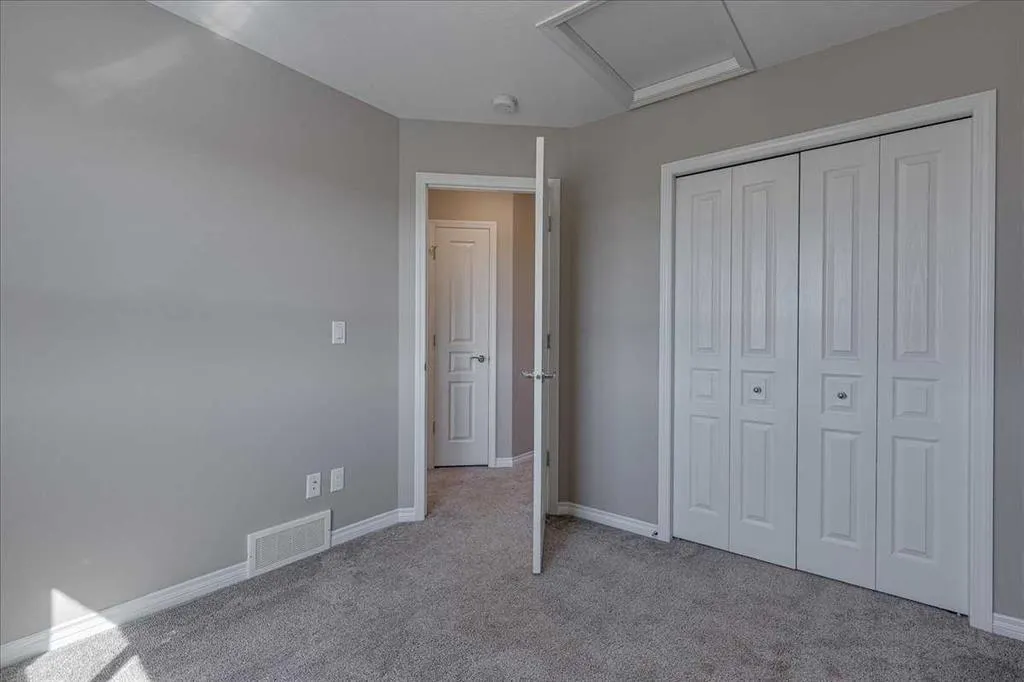 17 Hawthorn Place