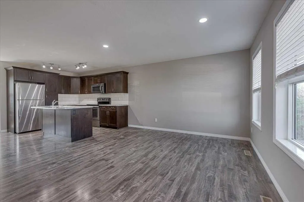17 Hawthorn Place