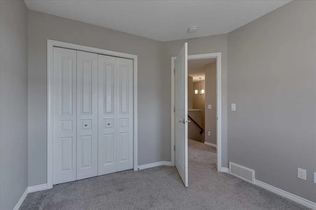 17 Hawthorn Place