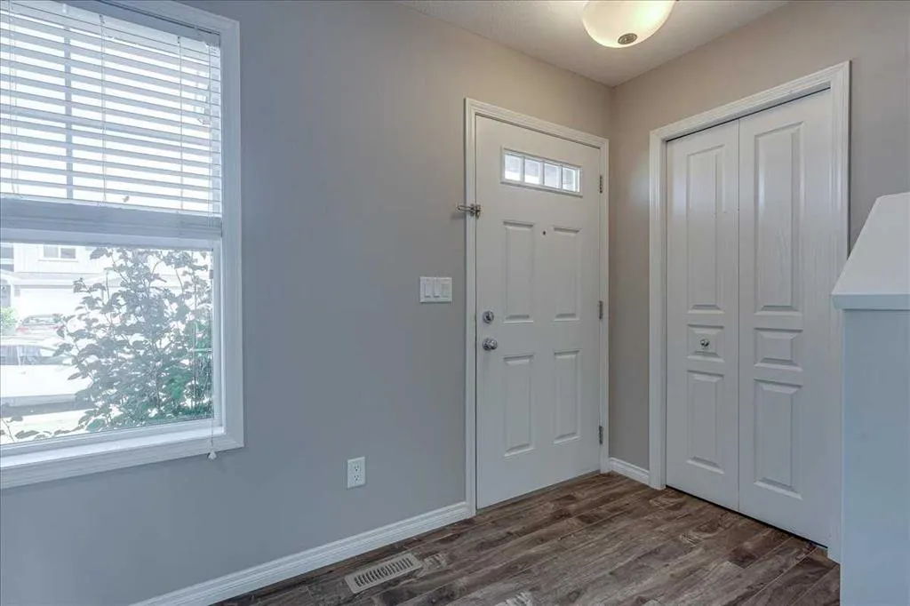 17 Hawthorn Place