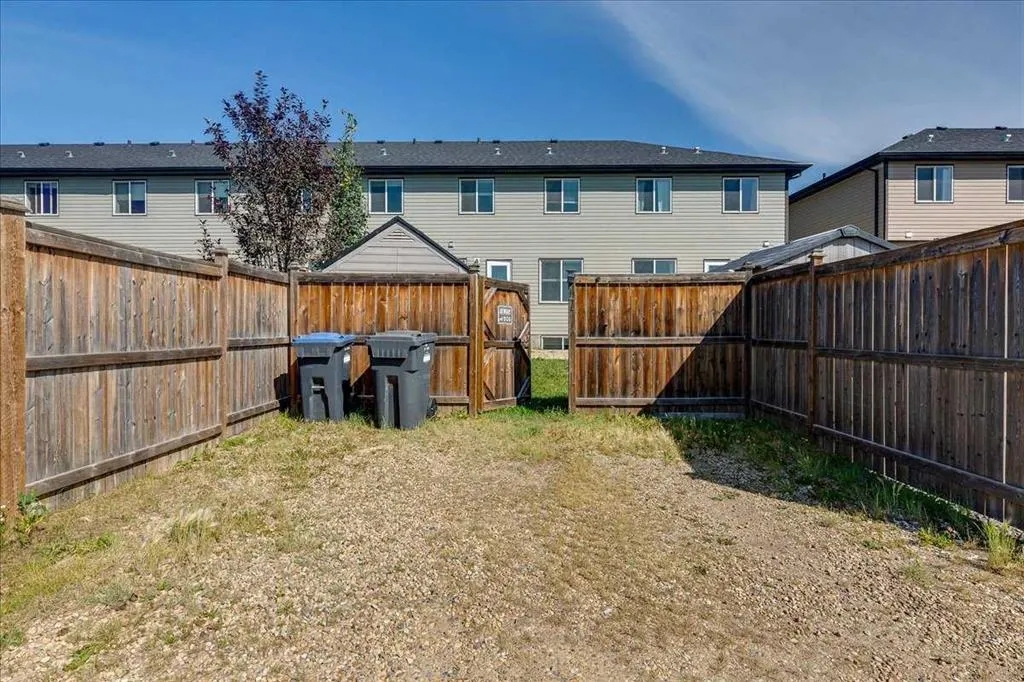 17 Hawthorn Place