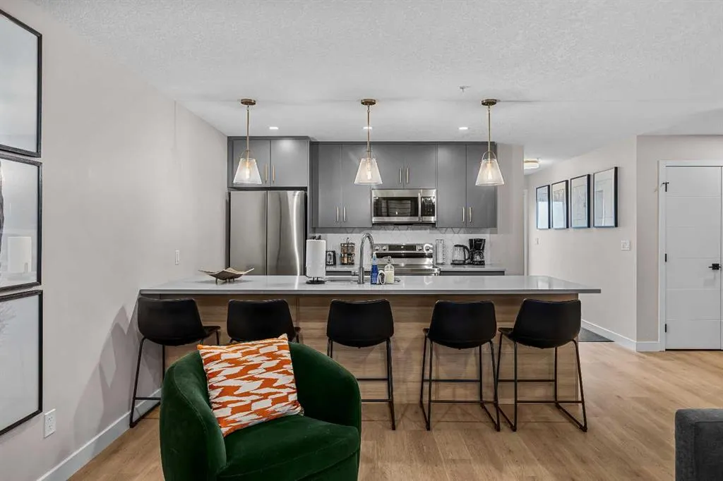109 Kananaskis Way #106