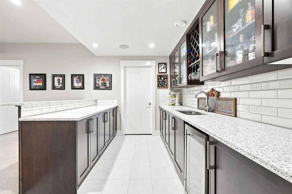 114 Kinniburgh Road