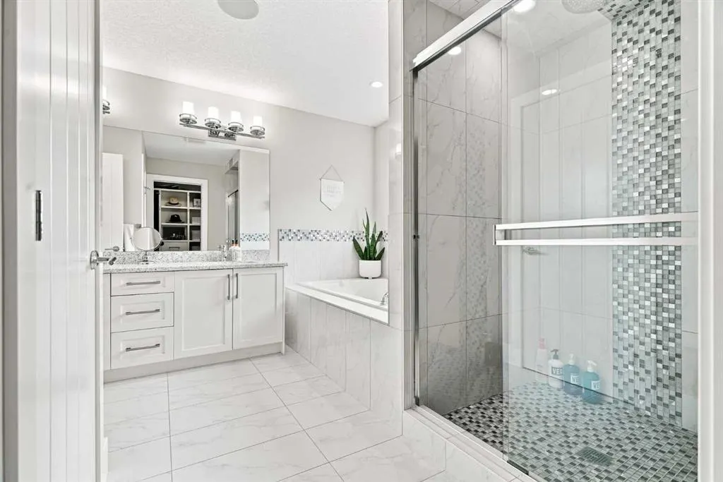114 Kinniburgh Road