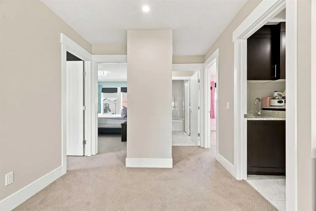 114 Kinniburgh Road