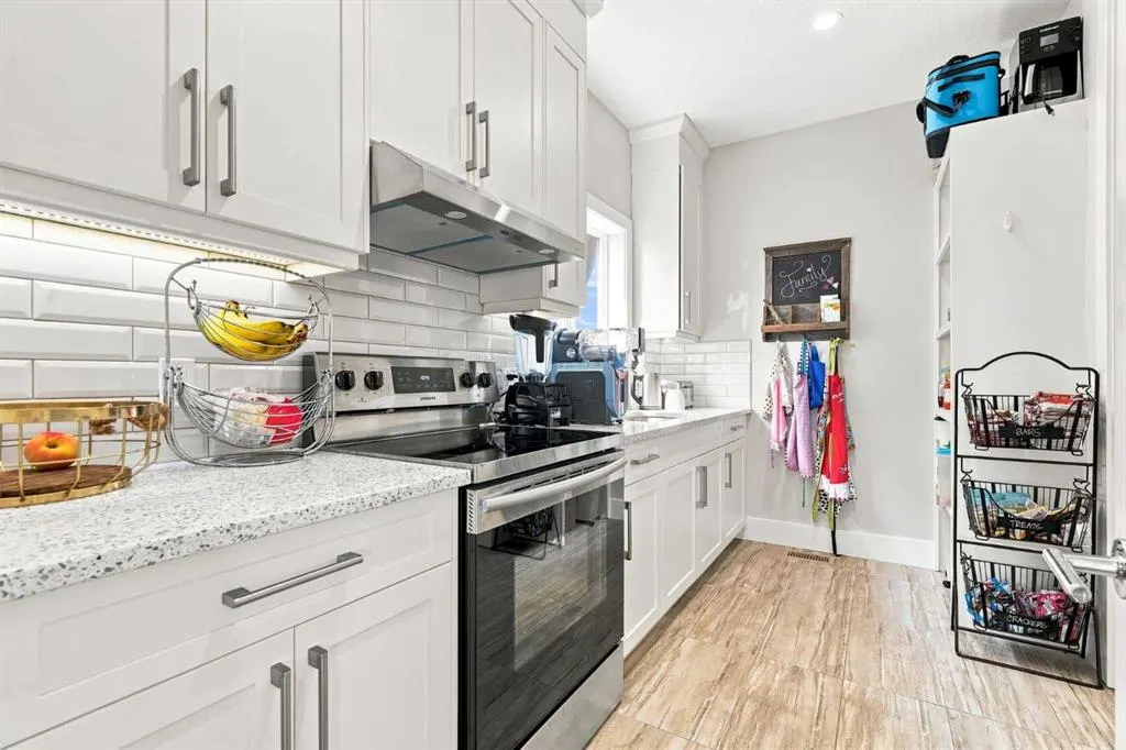 114 Kinniburgh Road