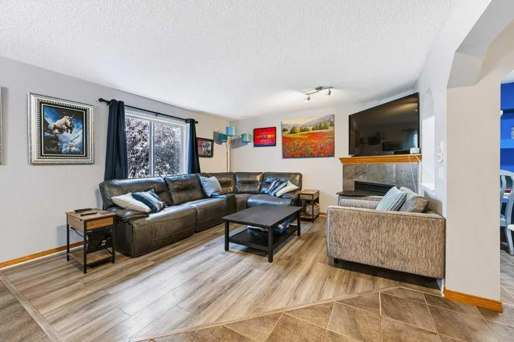 81 Chapman Close SE
