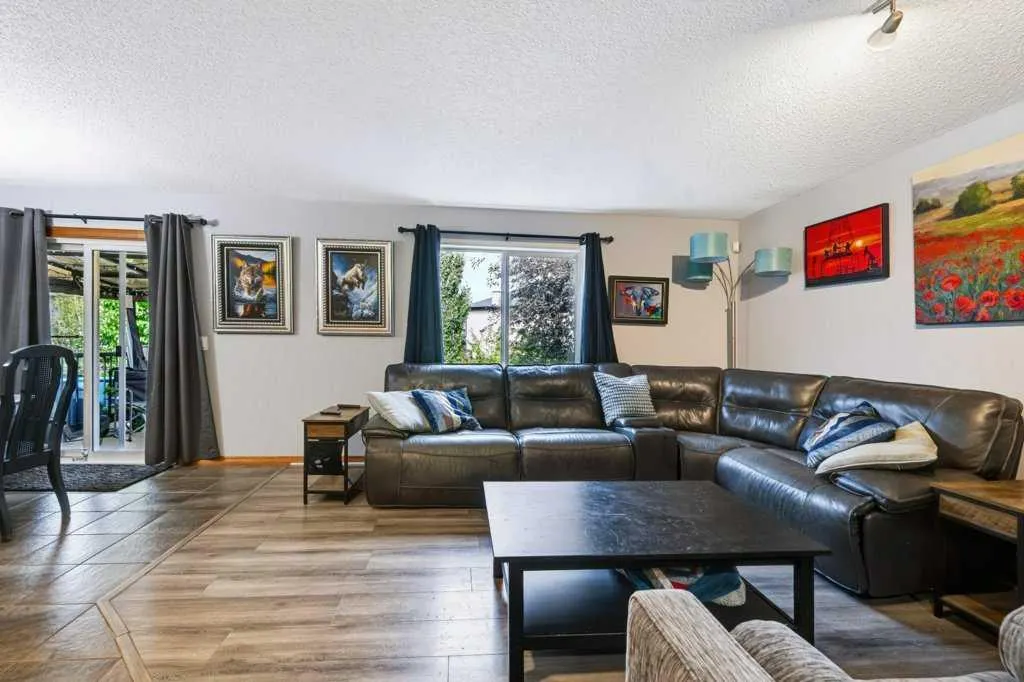 81 Chapman Close SE