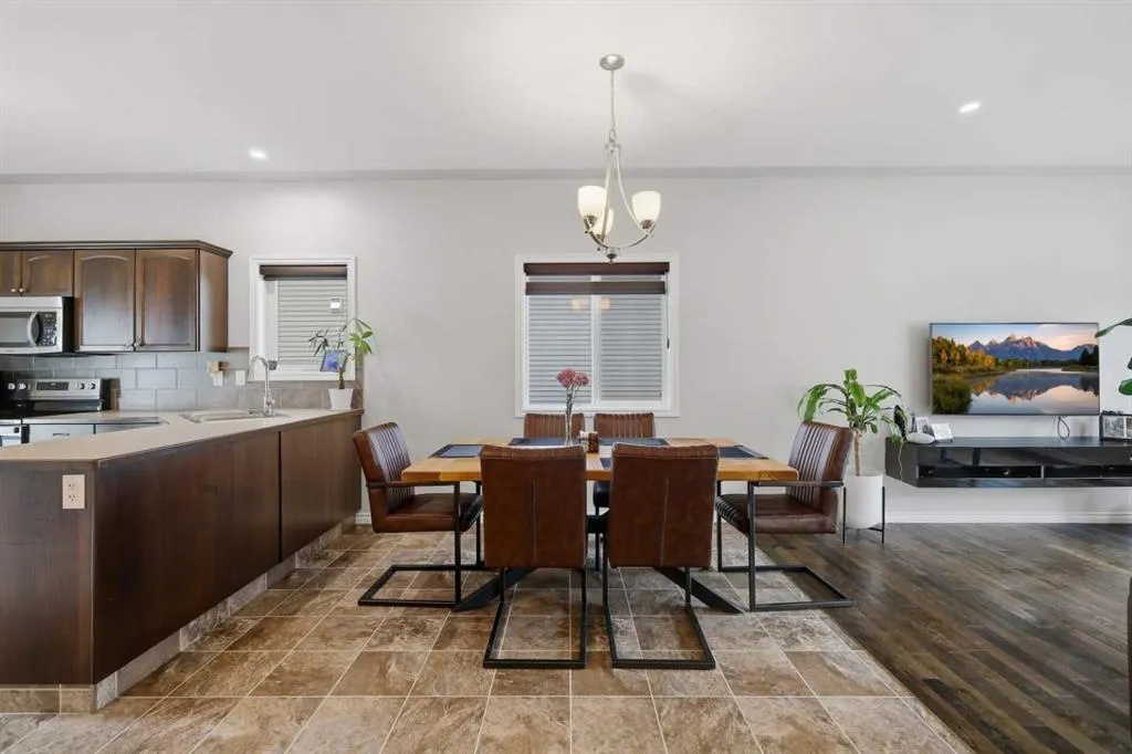 19 Regatta Way