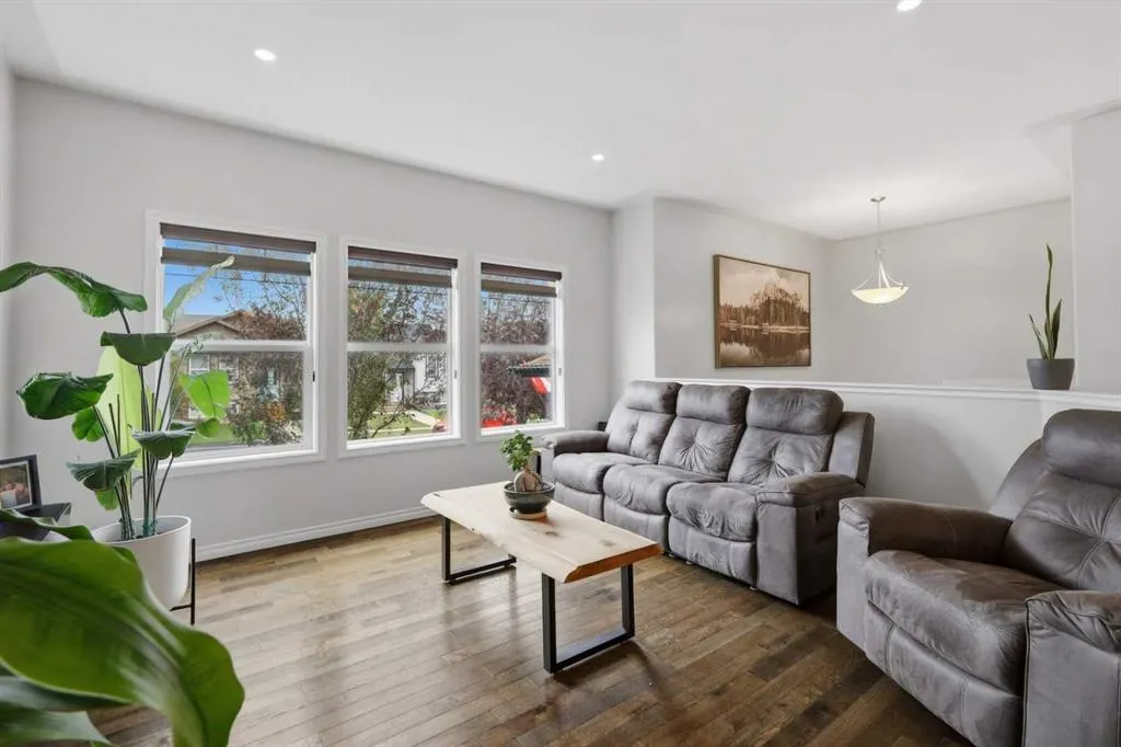 19 Regatta Way