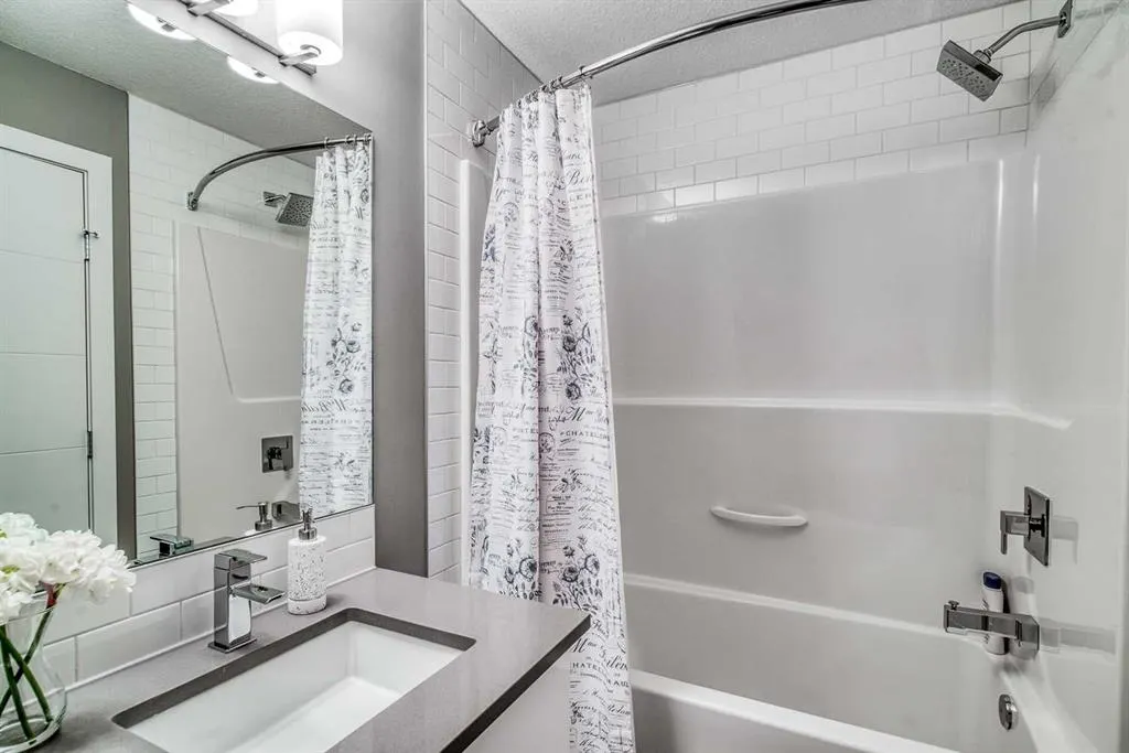 2428 30 Street SW #3