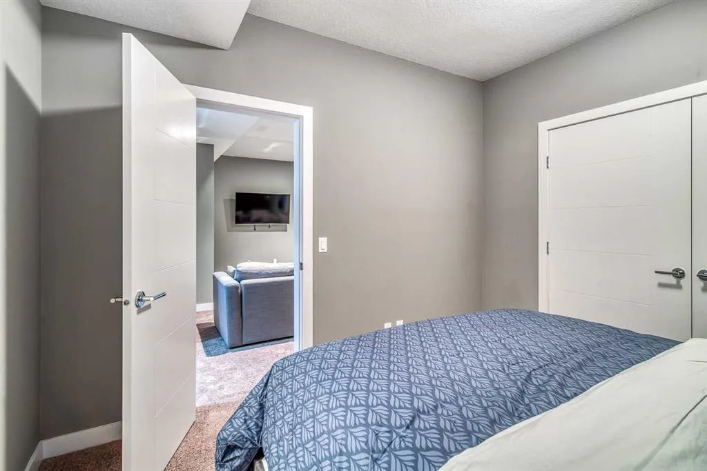 2428 30 Street SW #3