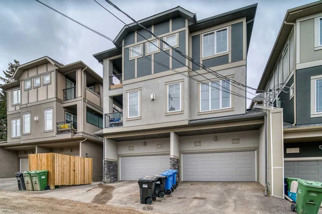 2428 30 Street SW #3