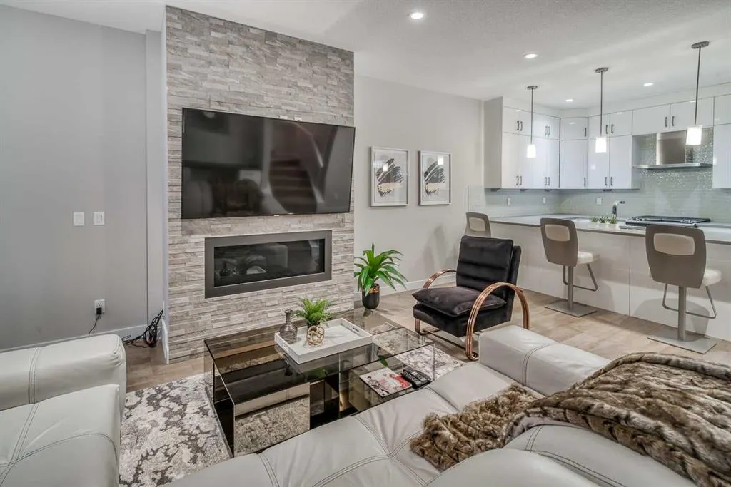 2428 30 Street SW #3