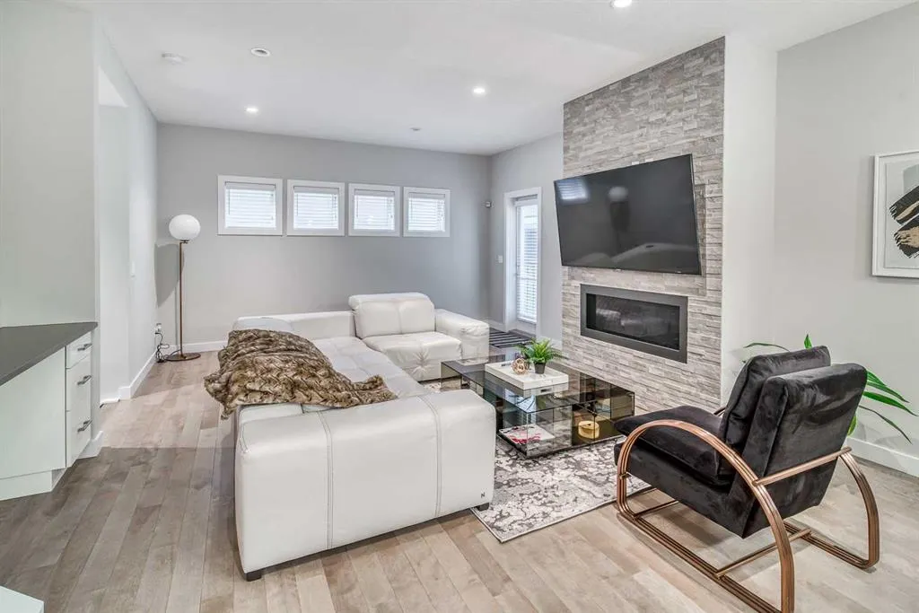 2428 30 Street SW #3