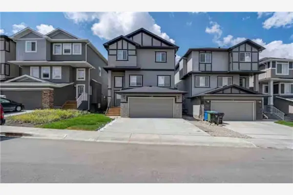 131 Sherview Grove NW