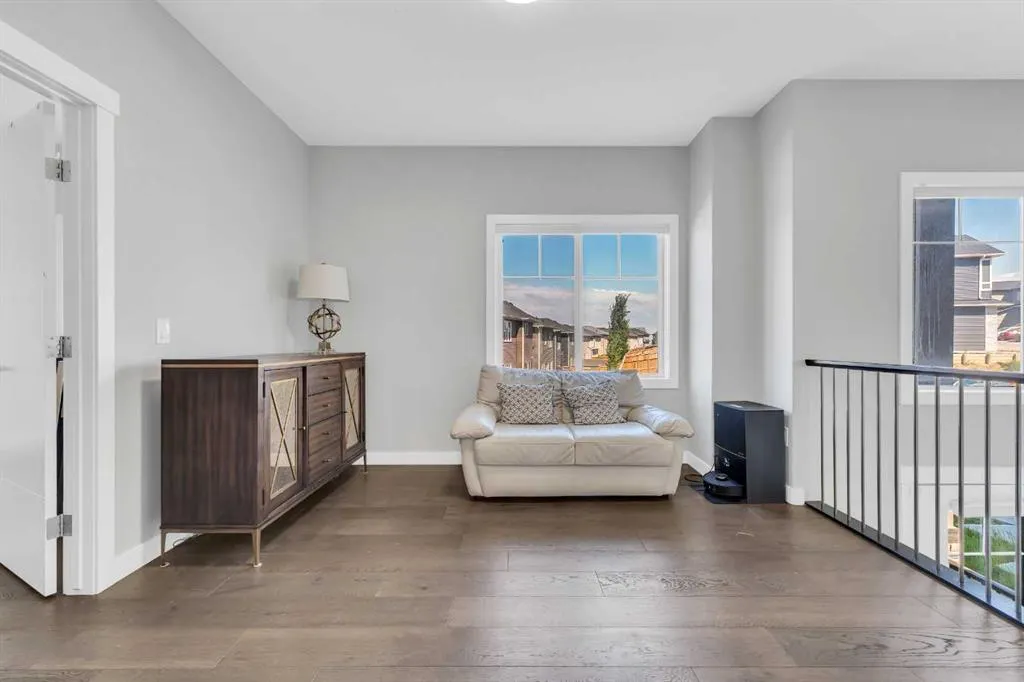 131 Sherview Grove NW