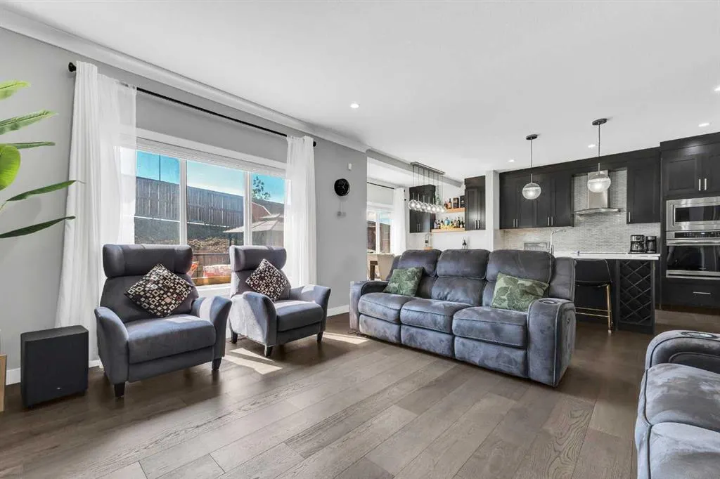 131 Sherview Grove NW
