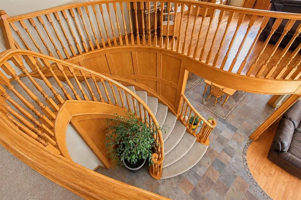 101 Dickenson Crescent