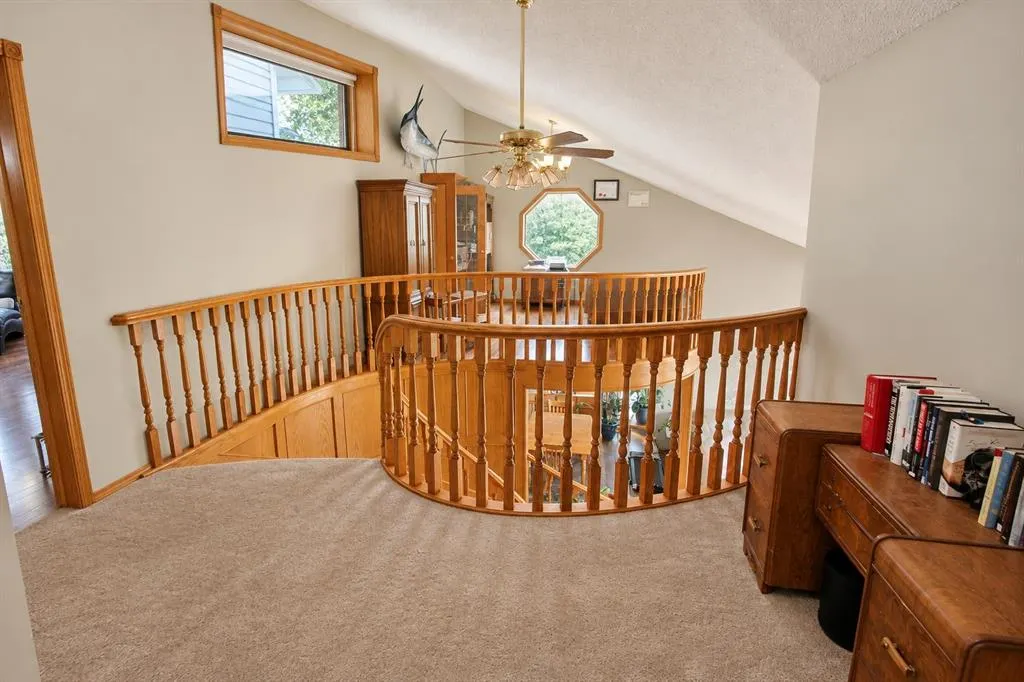 101 Dickenson Crescent