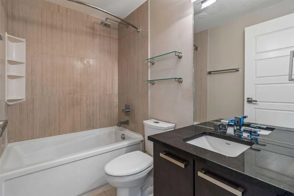 225 11 Avenue SE #707