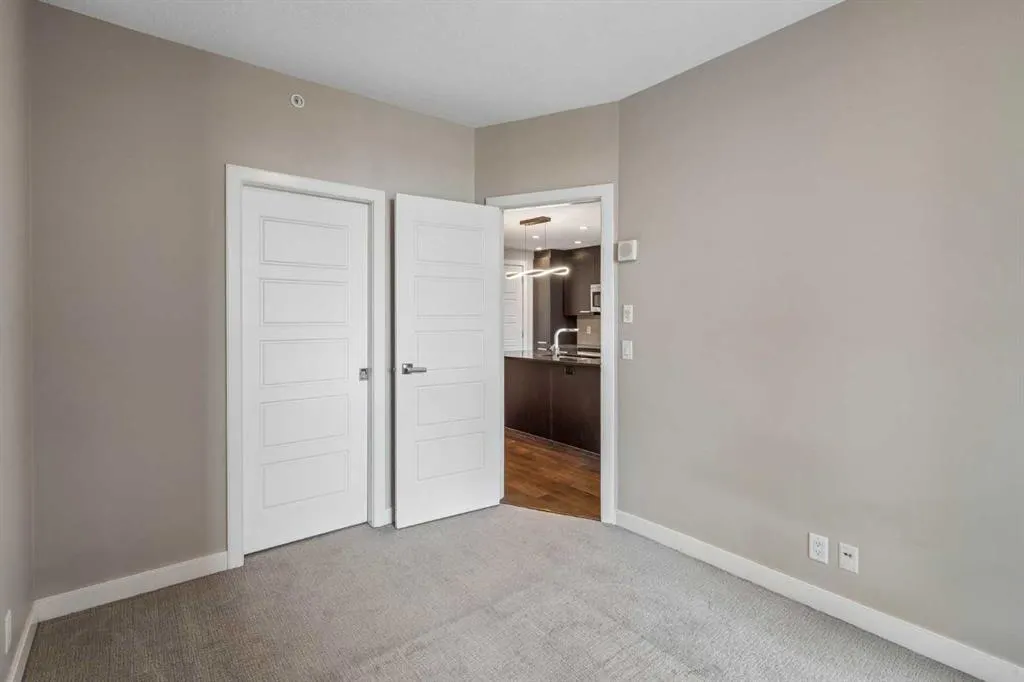 225 11 Avenue SE #707