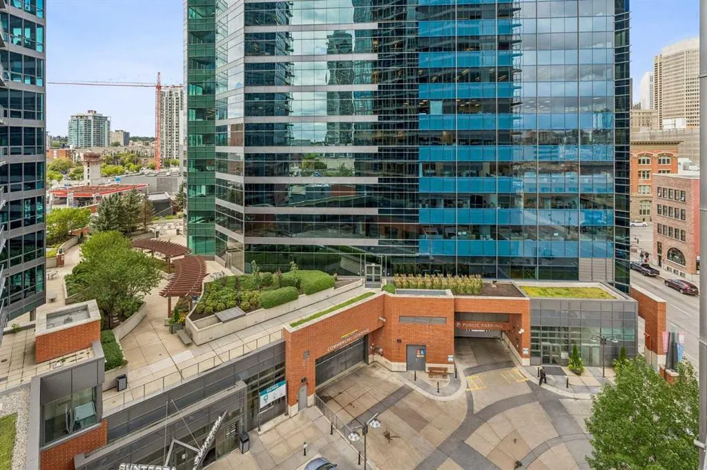 225 11 Avenue SE #707