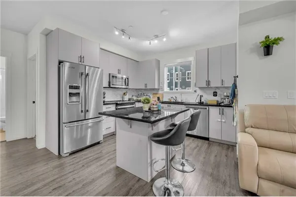 151 Legacy Main Street SE