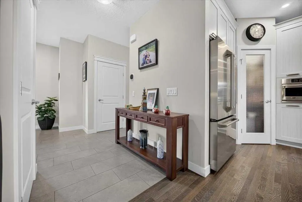 2584 Ravenslea Gardens SE