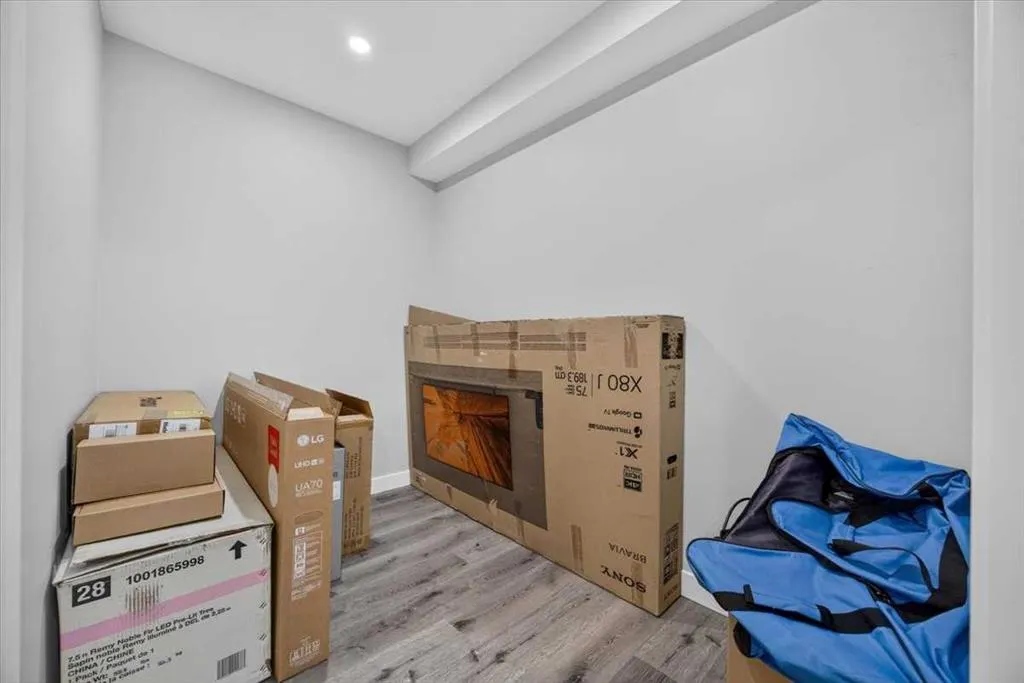 2584 Ravenslea Gardens SE