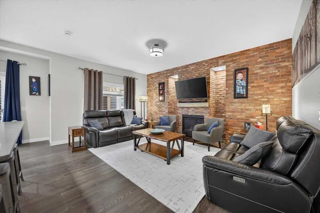 2584 Ravenslea Gardens SE