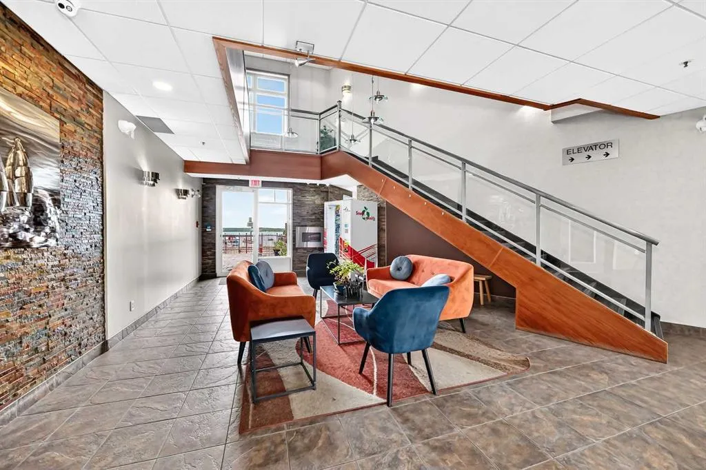 5100 Lakeshore Drive #508
