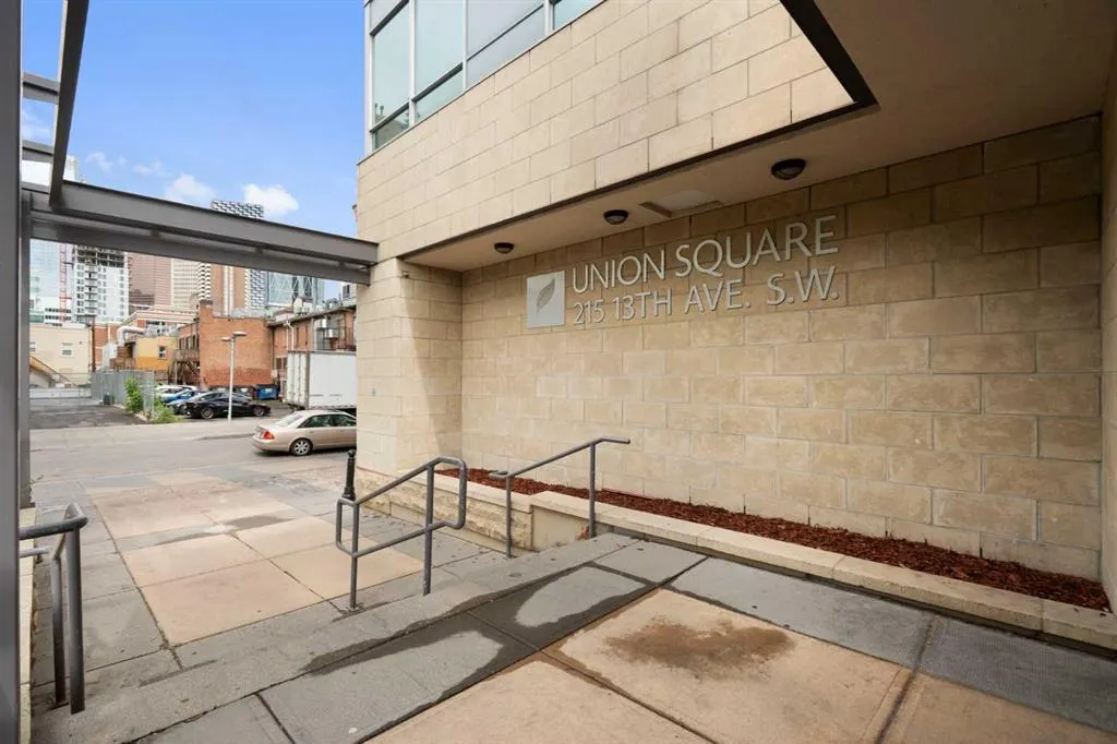 215 13 Avenue SW #1405