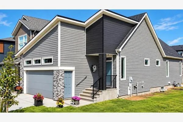 187 Wolf Hollow Manor SE
