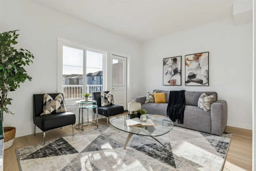 95 Saddlecrest Circle NE #105