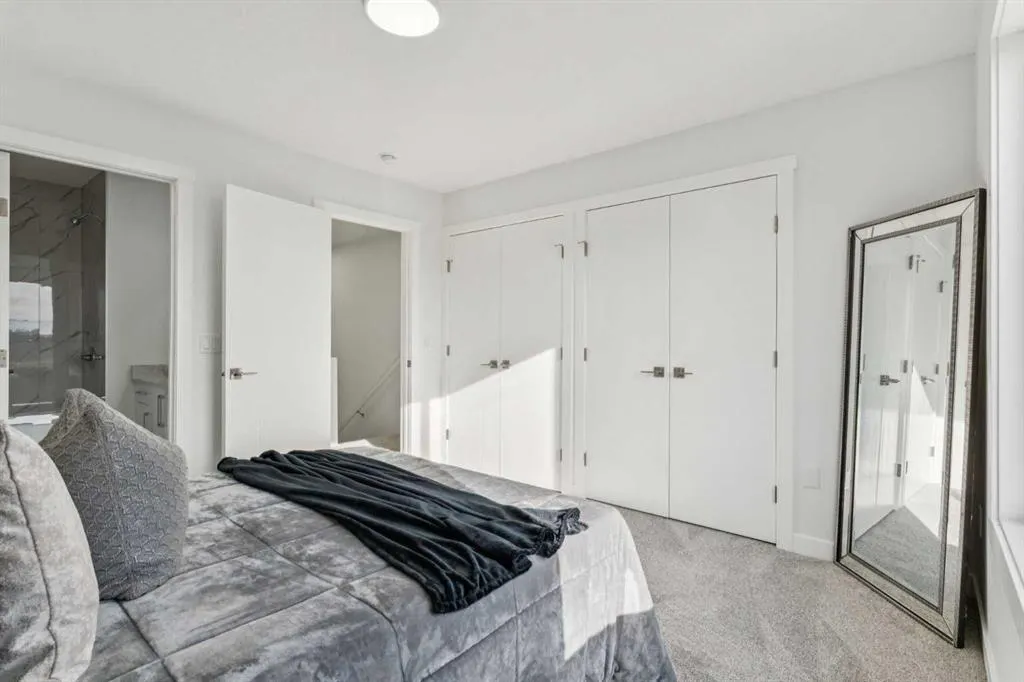 95 Saddlecrest Circle NE #105