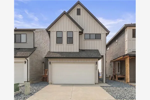 320 Copperhead Way SE