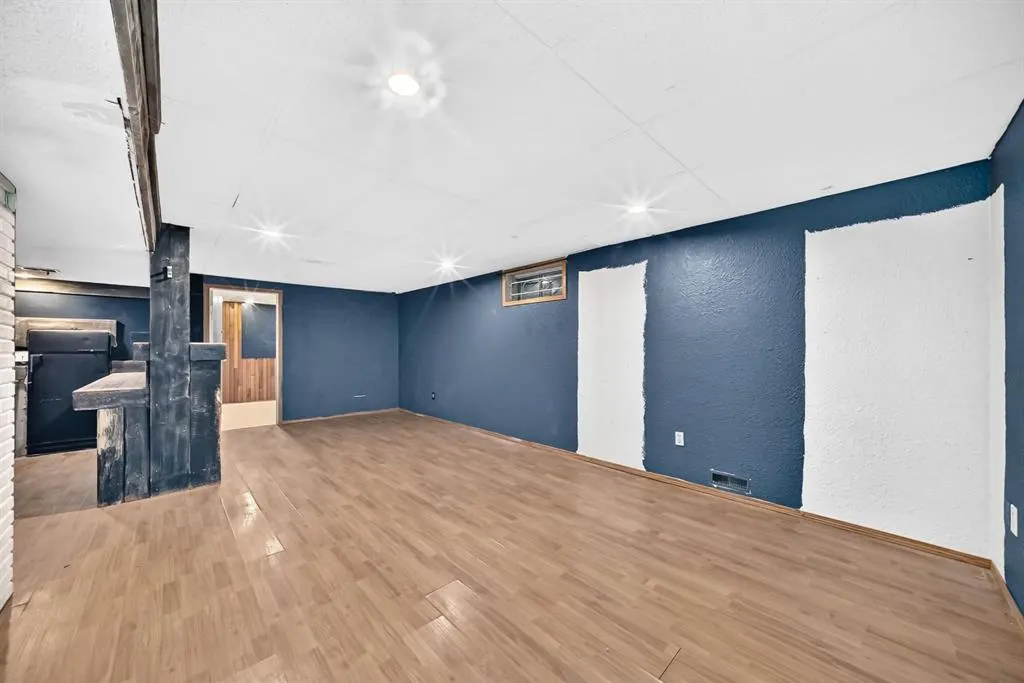 16 Dovely Way SE