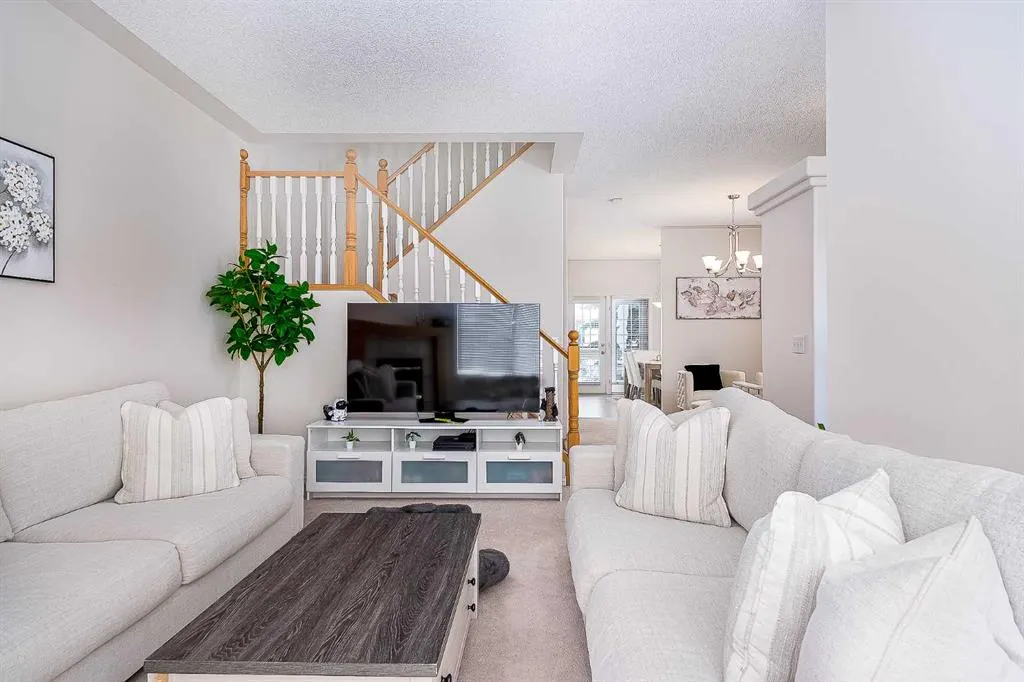 81 Sierra Morena Landing SW
