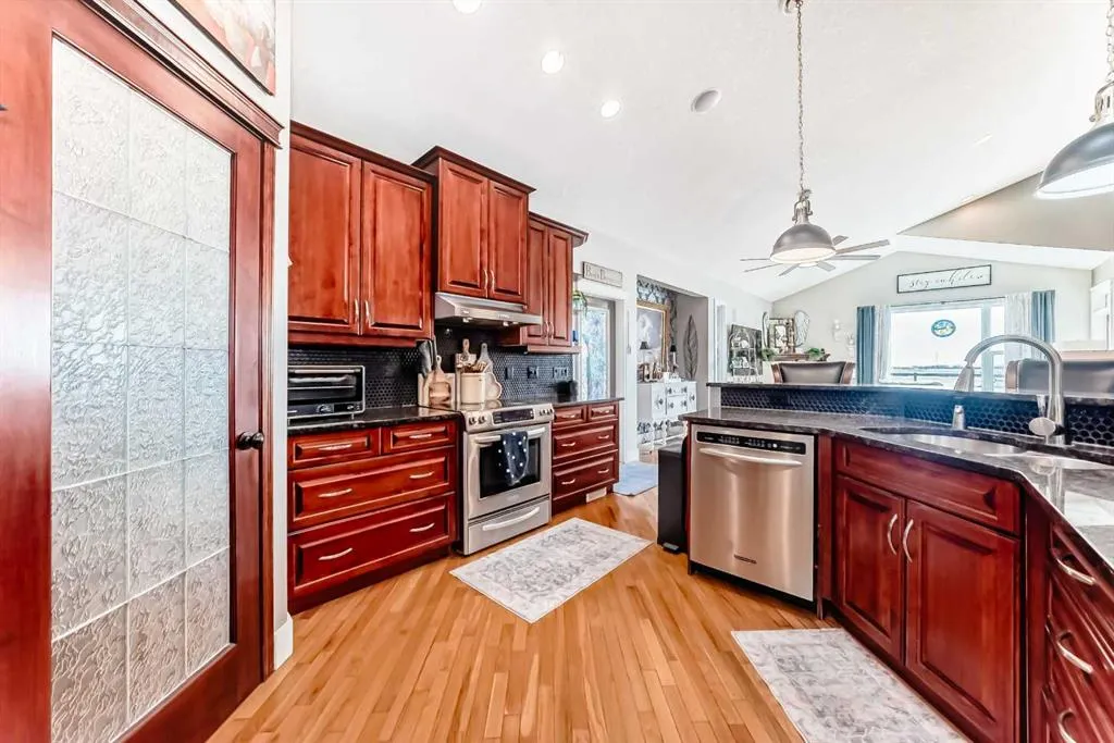 33 Boulder Creek Manor SE