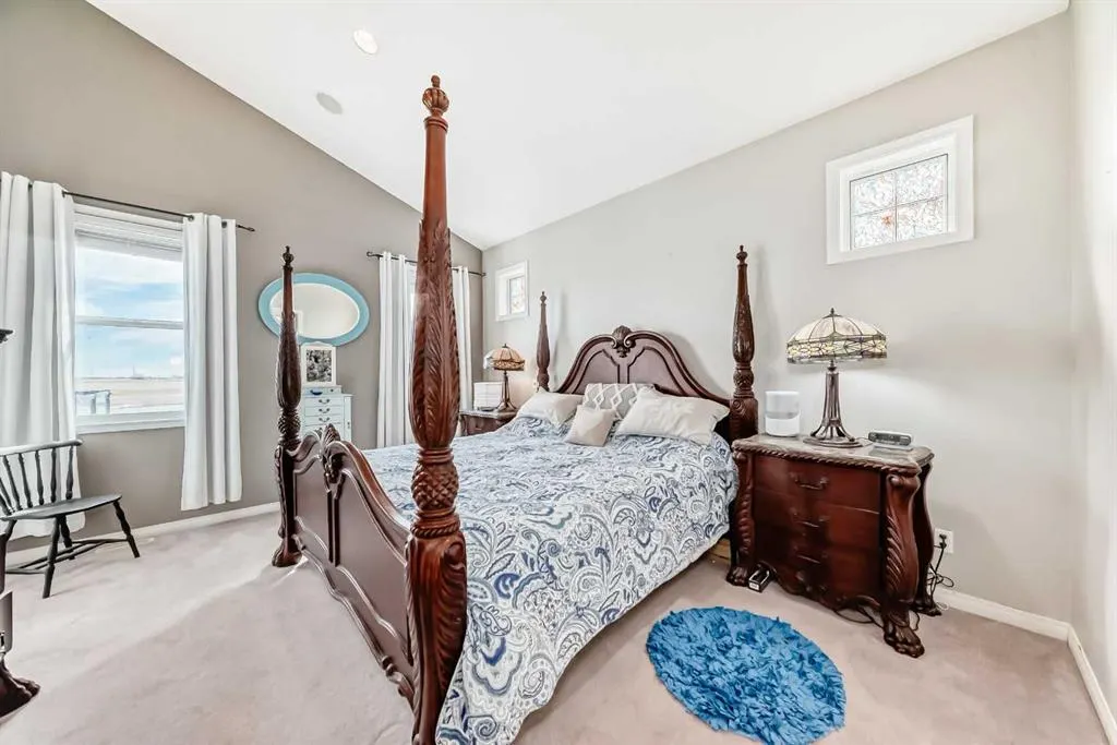33 Boulder Creek Manor SE